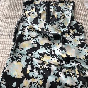 Multicolored v neck front shell